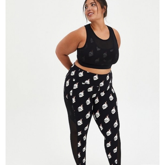 Torrid Flaming Skulls Activewear 2 Piece Set - Picture 1 of 16